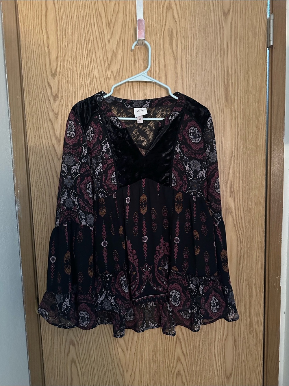 Knox Rose Black Velvet-Trim Paisley V-Neck Tunic - Burgundy & Gold Accents